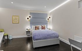 Modern Studio Flat